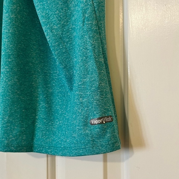 The North Face Vapor Wick Green V-Neck Racerback Tank Top. Extra Large - Picture 7 of 15